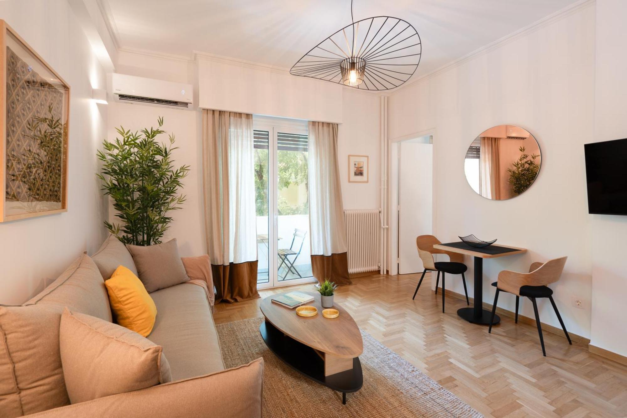 Charming In Kolonaki